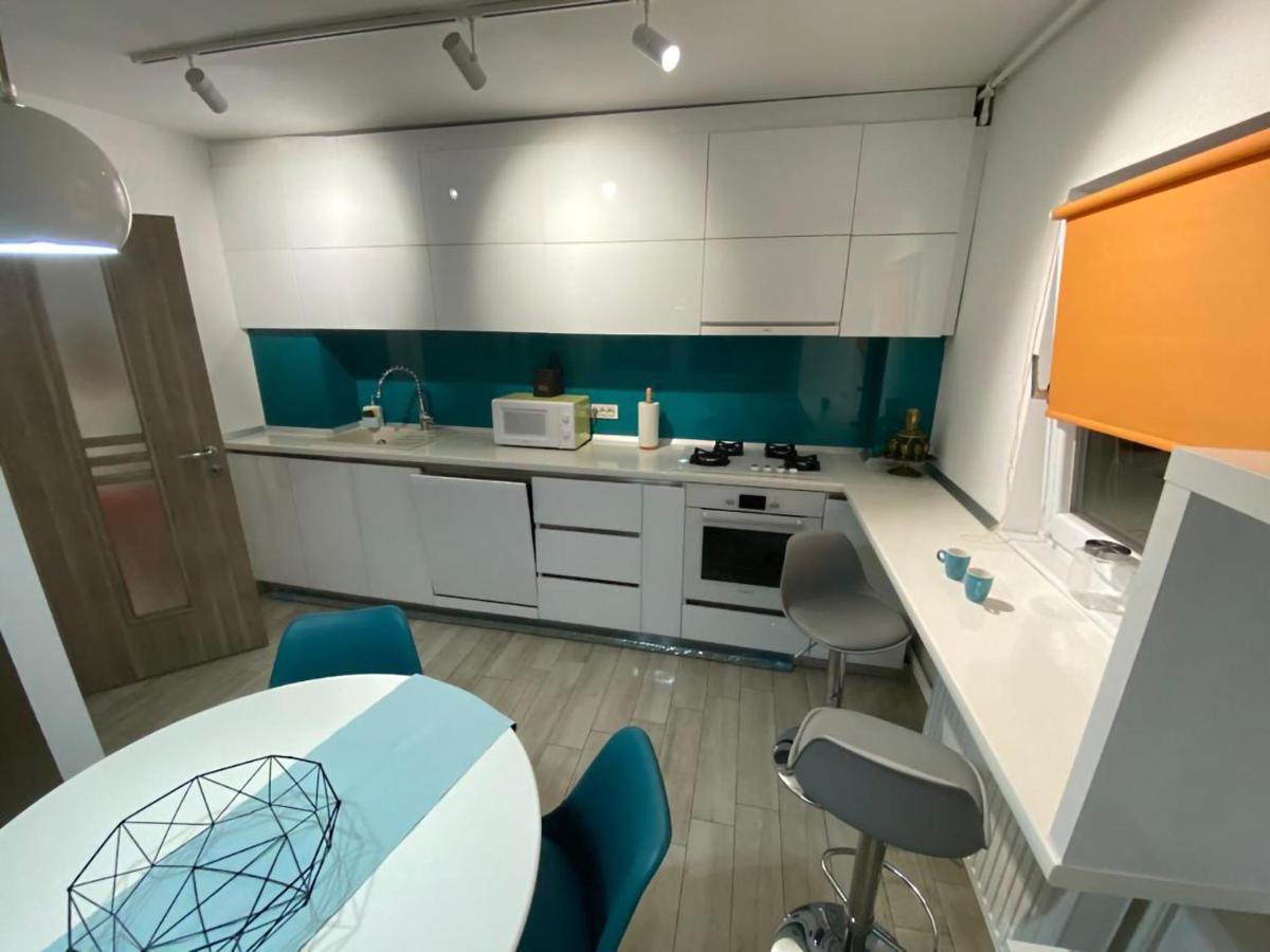 Beautiful Modern Apartment Κραϊόβα Εξωτερικό φωτογραφία