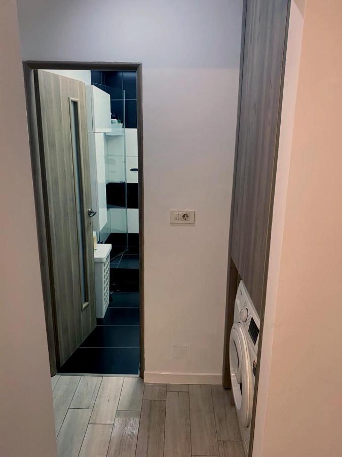 Beautiful Modern Apartment Κραϊόβα Εξωτερικό φωτογραφία